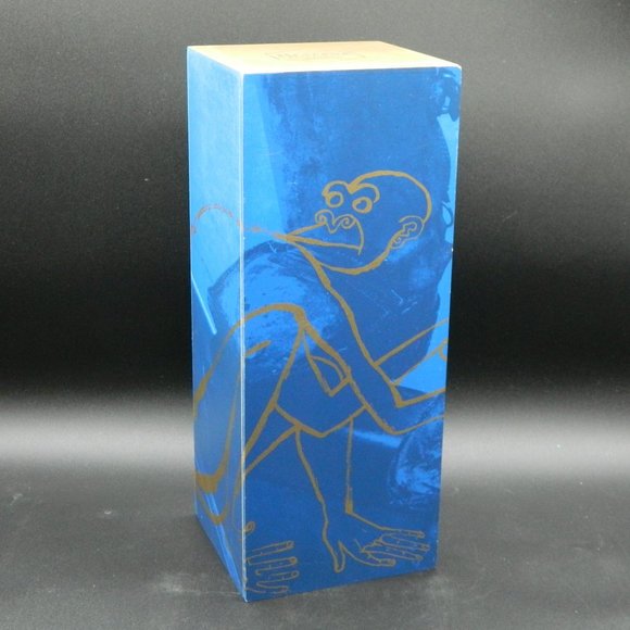 Jose Cuervo Reserva de la Familia Box 2017 Abraham Cruzvillegas "tequioh" - Picture 1 of 6